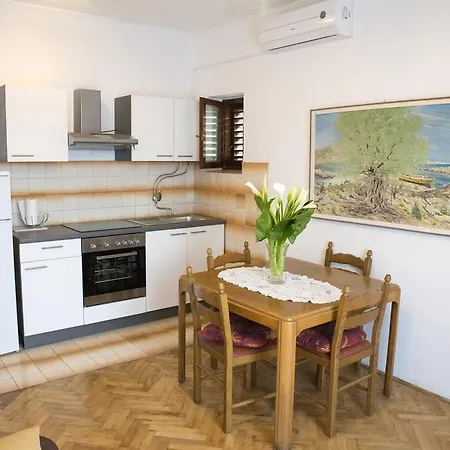 Lavanda Apartman Zára